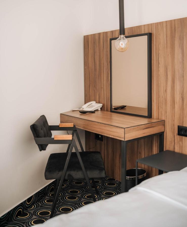 Hotel Carpe Diem โมสตาร์ ภายนอก รูปภาพ