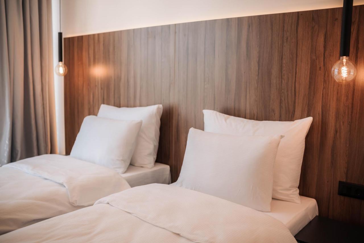 Hotel Carpe Diem โมสตาร์ ภายนอก รูปภาพ