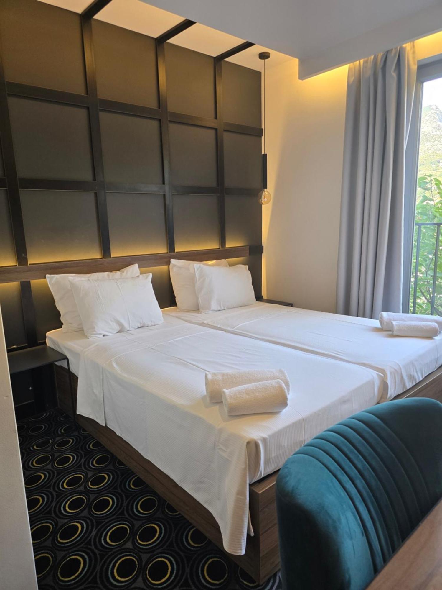 Hotel Carpe Diem โมสตาร์ ภายนอก รูปภาพ