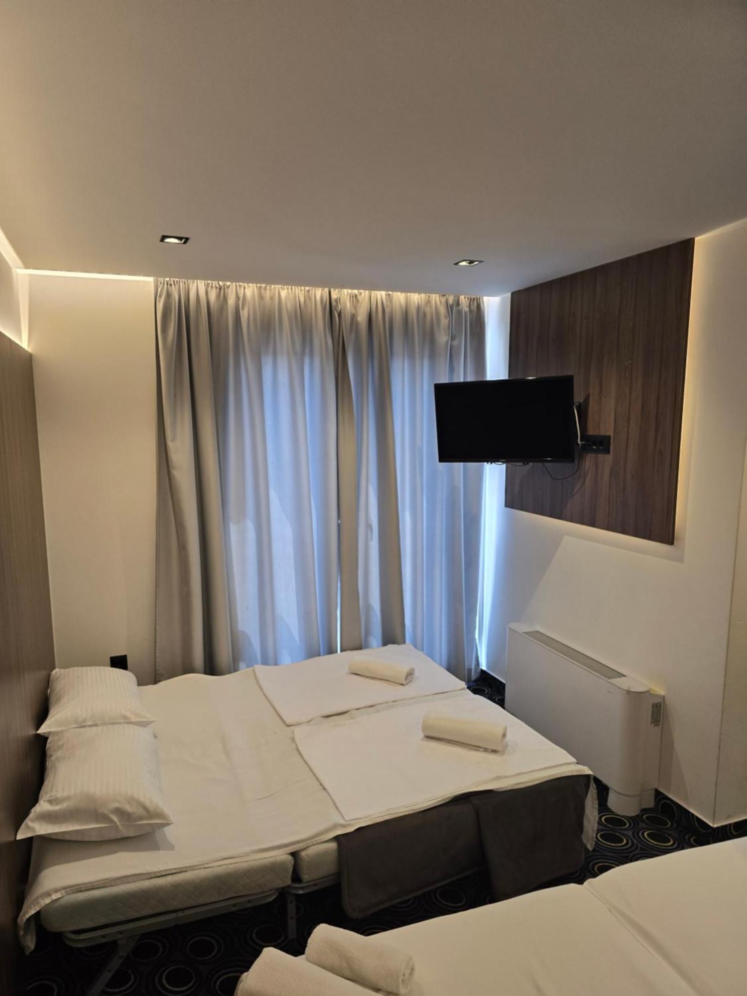 Hotel Carpe Diem โมสตาร์ ภายนอก รูปภาพ